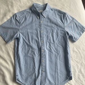 Club Monaco Light Blue Casual Button Down short sleeve Shirt - small slim fit